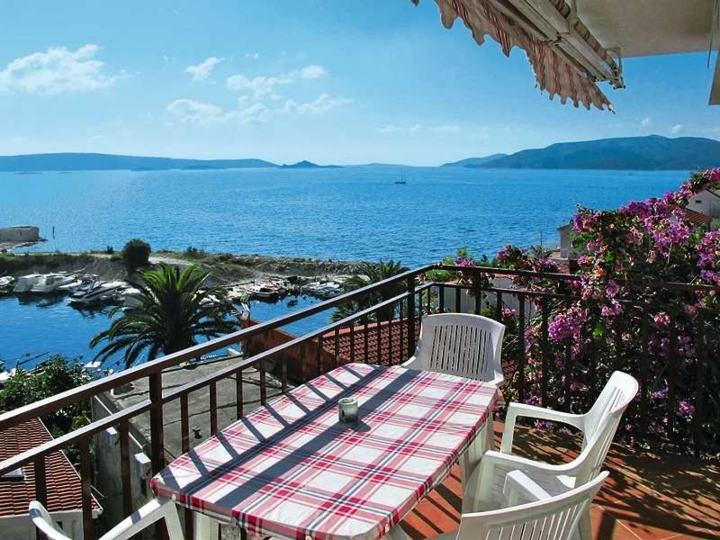 Astramaris Apartments Donji Okrug  Екстериор снимка