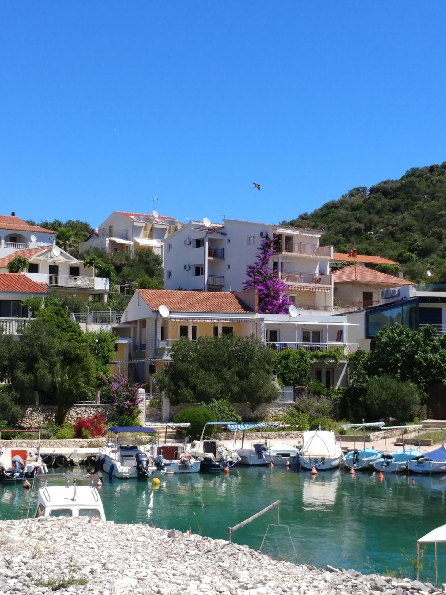 Astramaris Apartments Donji Okrug  Екстериор снимка
